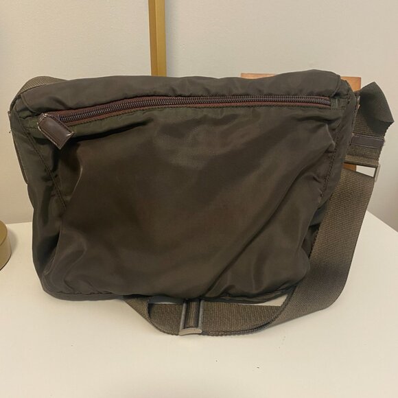 Authentic Preowned Unisex Prada Brown Nylon Messenger Bag - Picture 3 of 16